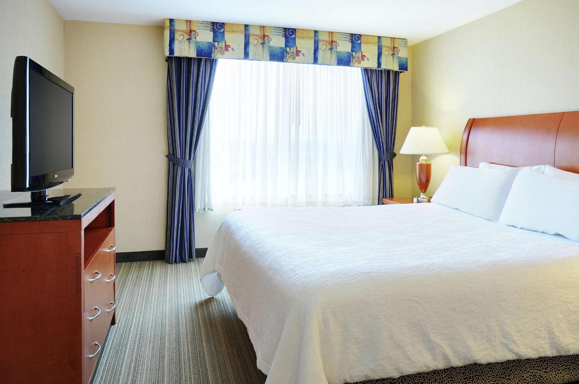 Hilton Garden Inn Toronto/Burlington Extérieur photo