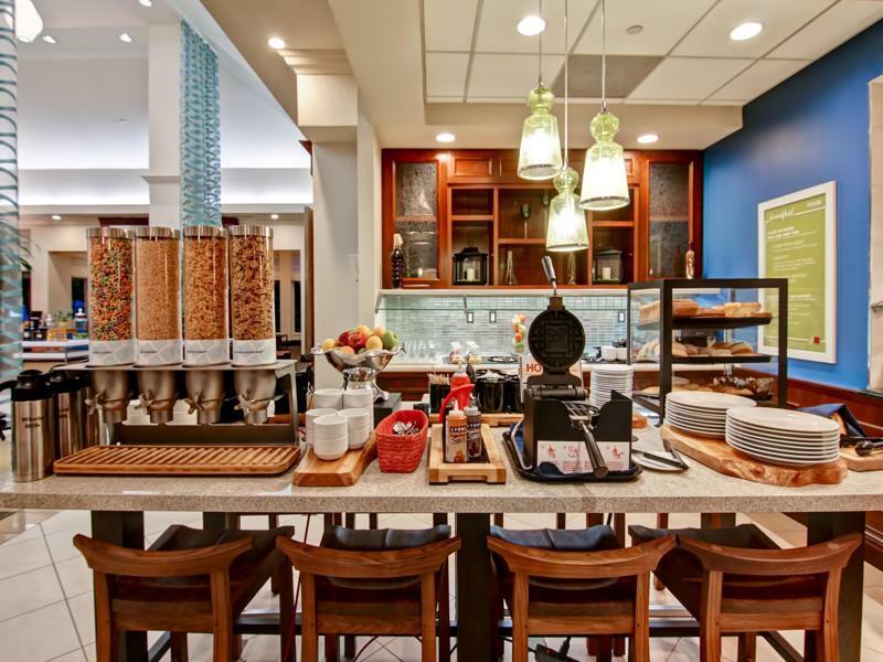 Hilton Garden Inn Toronto/Burlington Extérieur photo